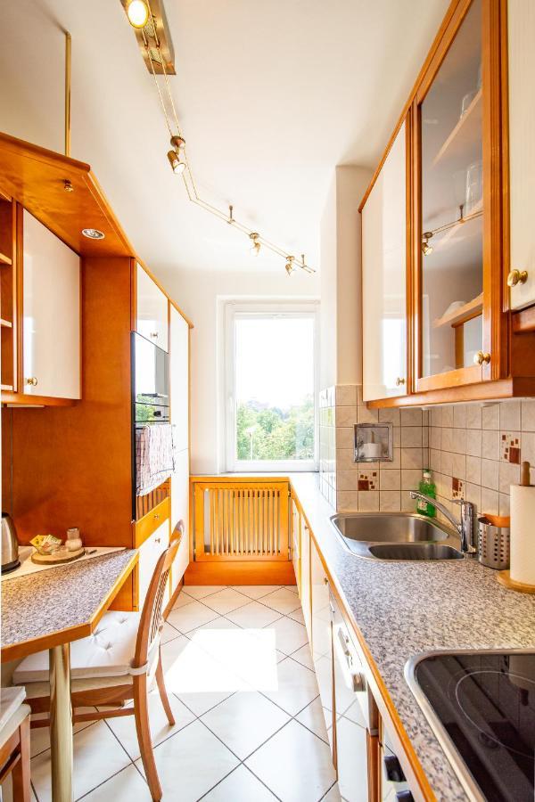 Best Rated Central Apartment Vienna - Ac, Wifi, 24H7Days Self Check-In, Board Games, Netflix Zewnętrze zdjęcie