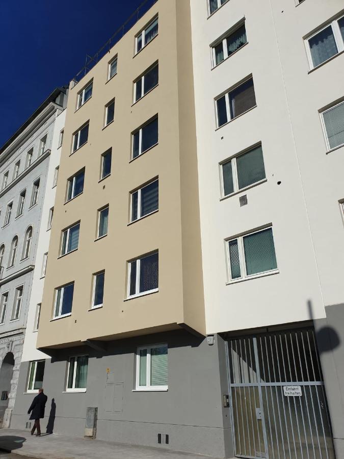 Best Rated Central Apartment Vienna - Ac, Wifi, 24H7Days Self Check-In, Board Games, Netflix Zewnętrze zdjęcie
